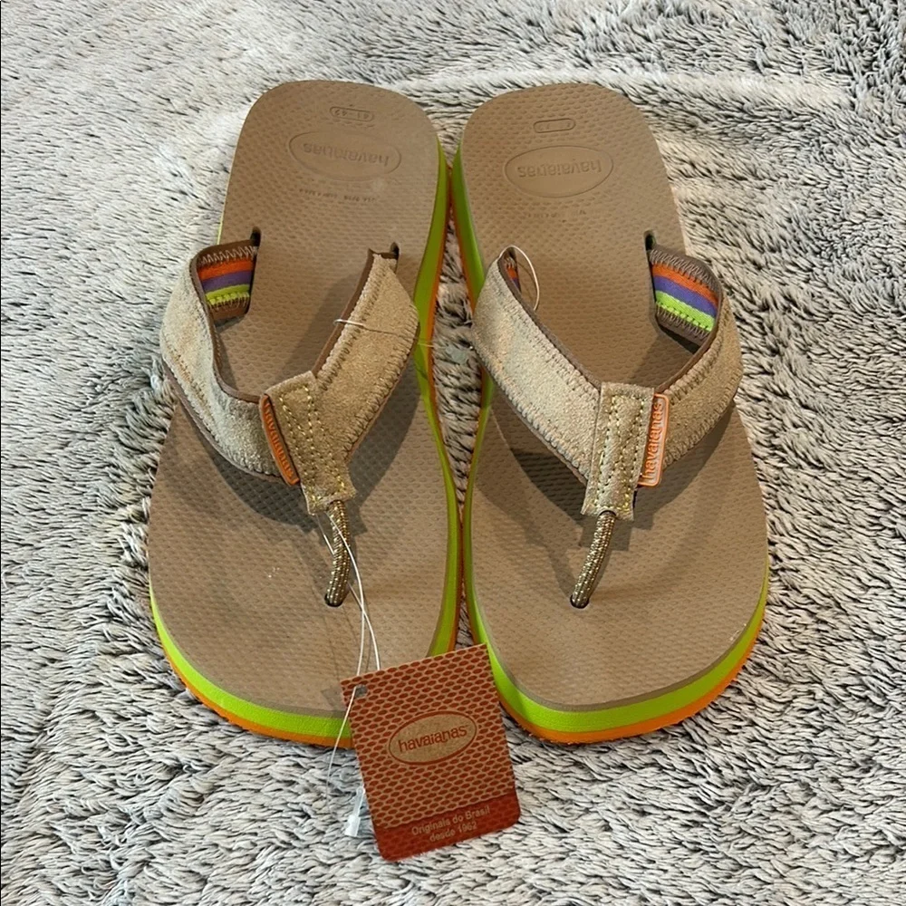 Havaianas Men's Rose Gold Flip Flops size 9/10 made in Brazil